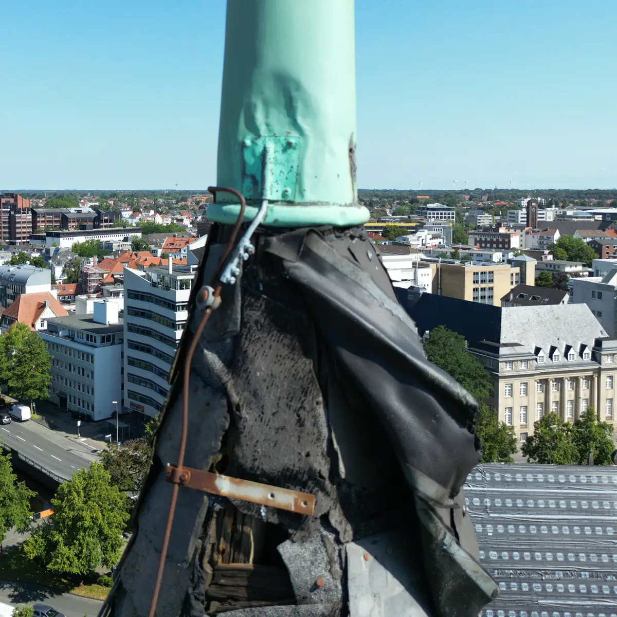 Thermografie-Aufnahme einer Drohne bei Nacht