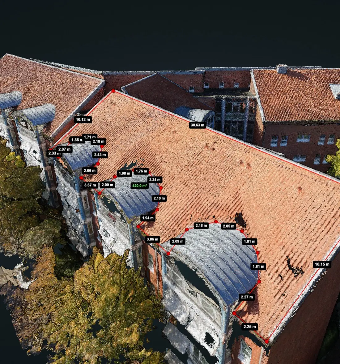Detailliertes 3D-Modell eines Daches mit cm-genauen Vermessungsdaten — erstellt von HEXBEE per Drohnen-Photogrammetrie